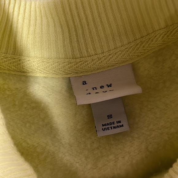 Target sweatshirts worn once to twice small stain on brown shirt as shown - Picture 3 of 6